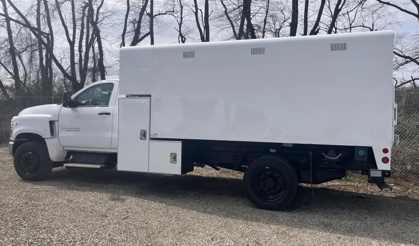 chip truck body sizes